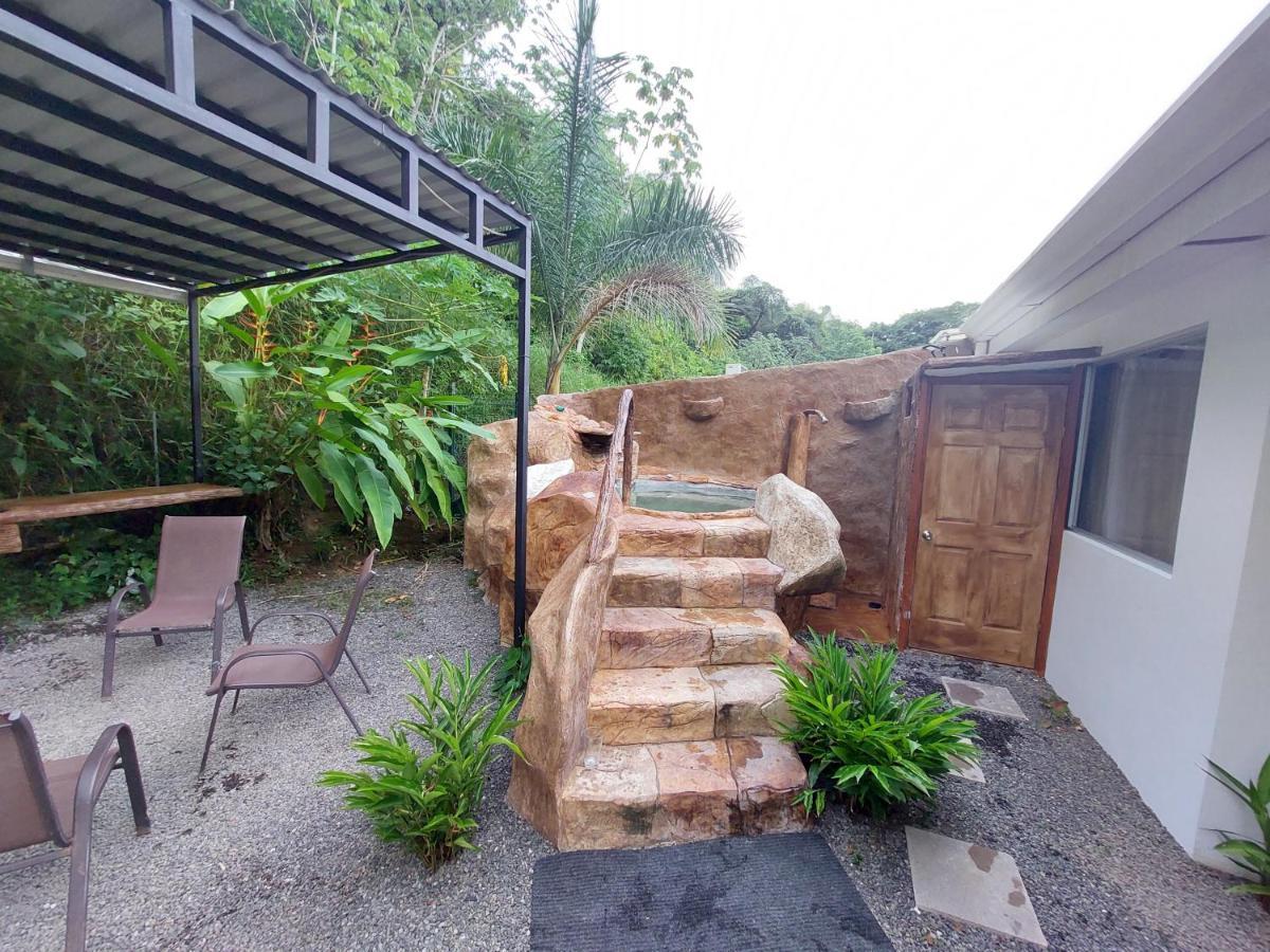 Villa Privada Con Jacuzzi Herradura Jaco Playa Herradura  Eksteriør billede